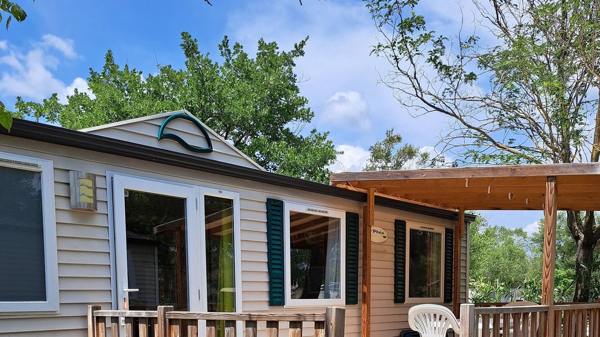 La Roque-d'Antheron House | Mobilhome Dans Camping 4 en Provence