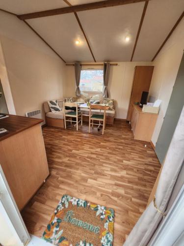 Saint-Gerons Other | Mobilhome les pieds dans l eau avec piscine