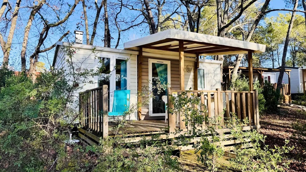 Saint-Paul-en-Foret House | Mobilhome Standard mit TV mit Klimaanlage 4 Personen