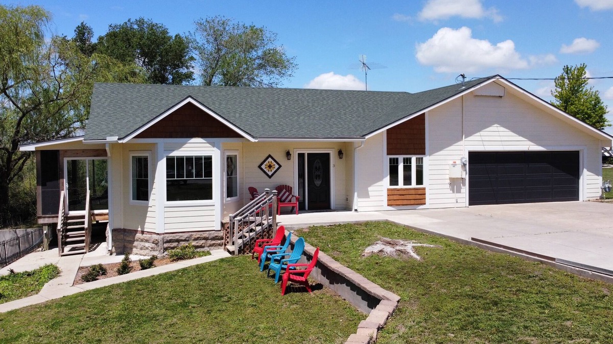 Marion House | Mock Family Lake House