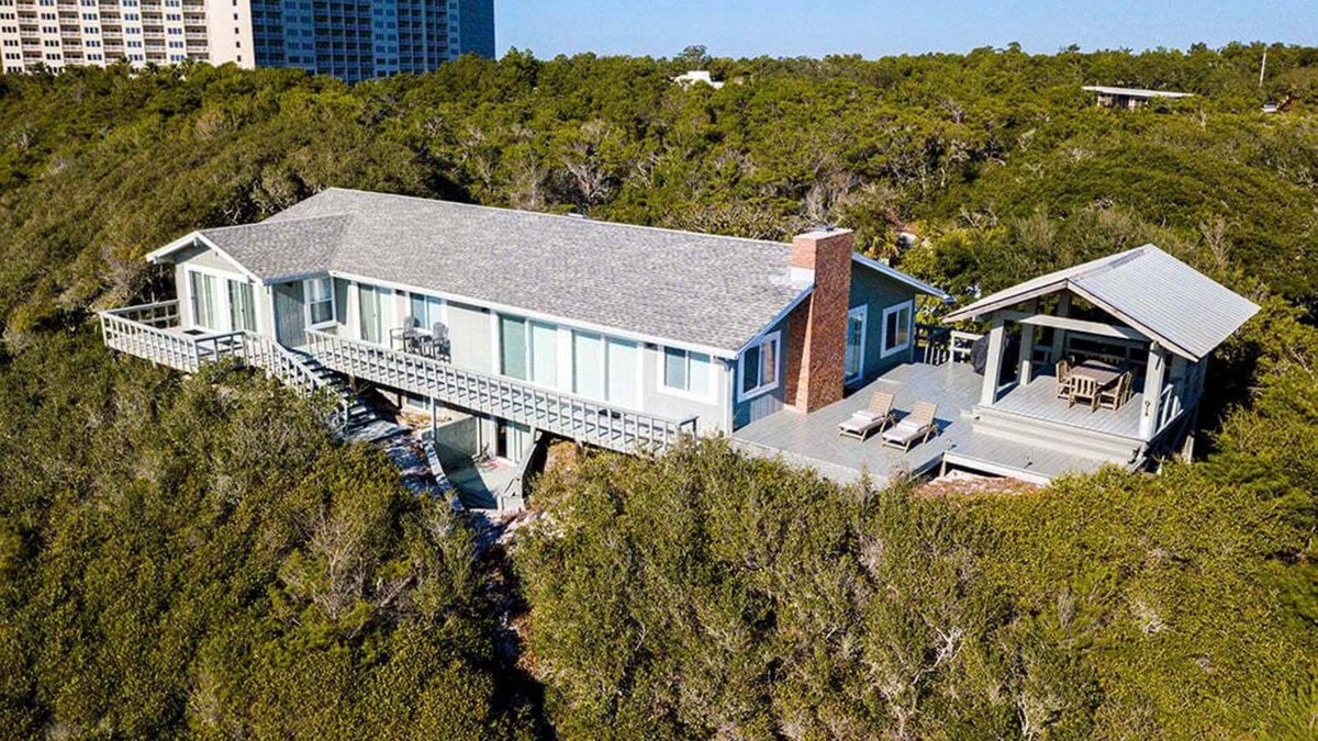 Four Mile Village House | Mockingbird Lane - Secluded Cottage with Ocean Views