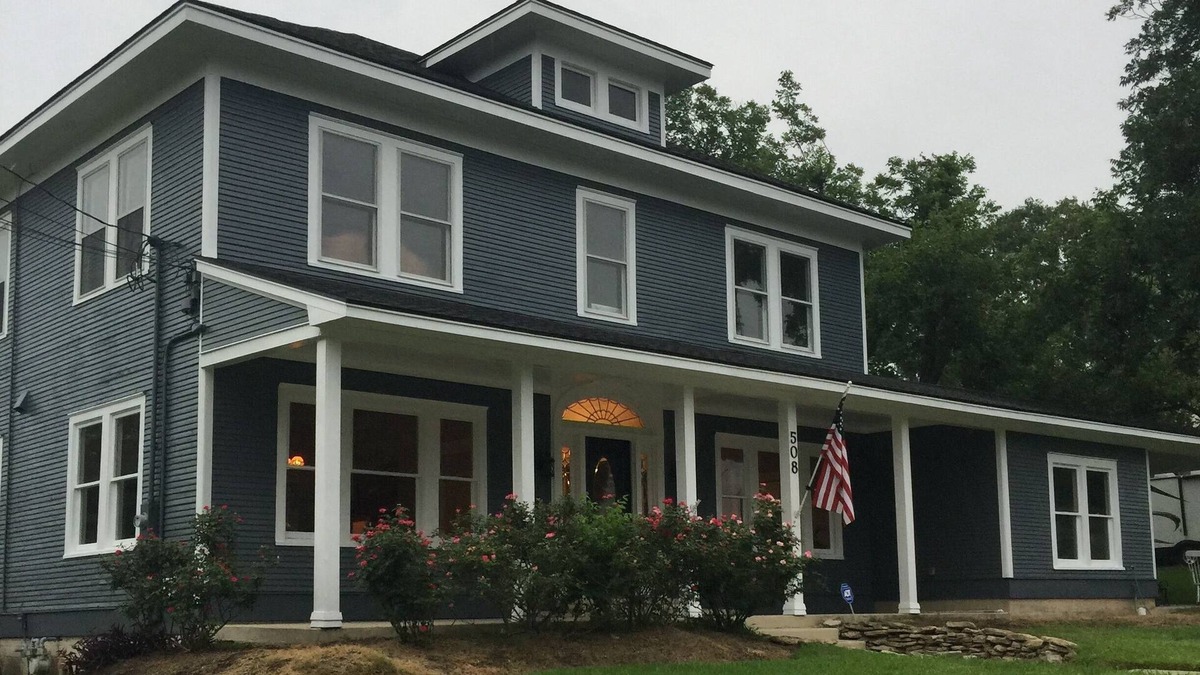 Bellville House | Mockingbird Landing, A small town Texas Inn in historic Bellville