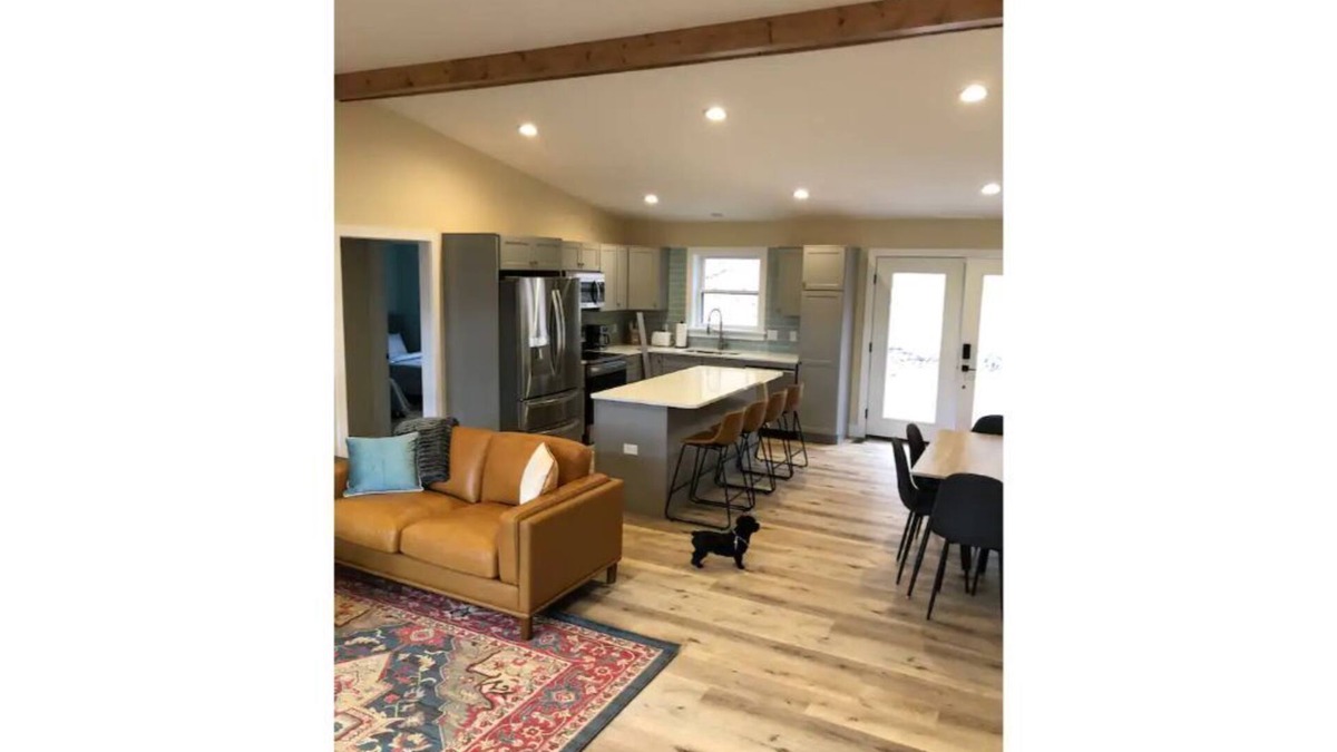 Bedford House | Mod Mountain Hideaway near Bedford Springs Hotel
