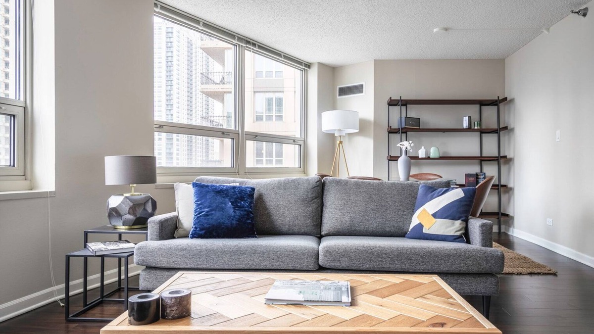 Rush and Division Apartment | Mod River North 2BR w/Gym, W/D, near Magnificent Mile, by Blueground