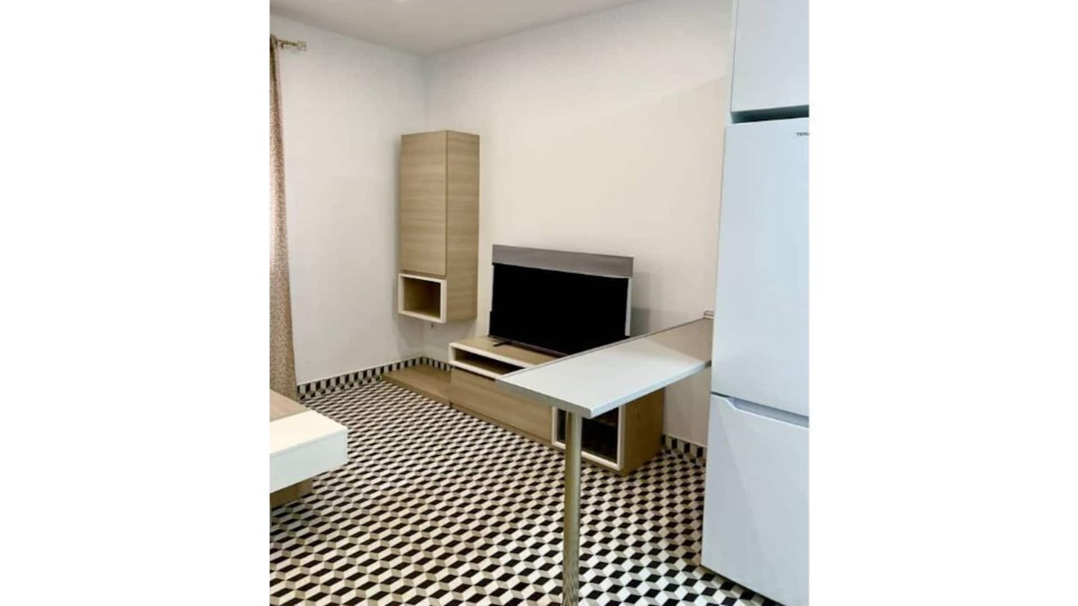 La Linea de la Concepcion Apartment | Modern apartment in the heart of the city