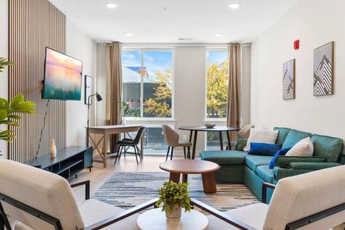Northern Liberties Apartment | Modern 1-BD - Pier Views - Near Old City