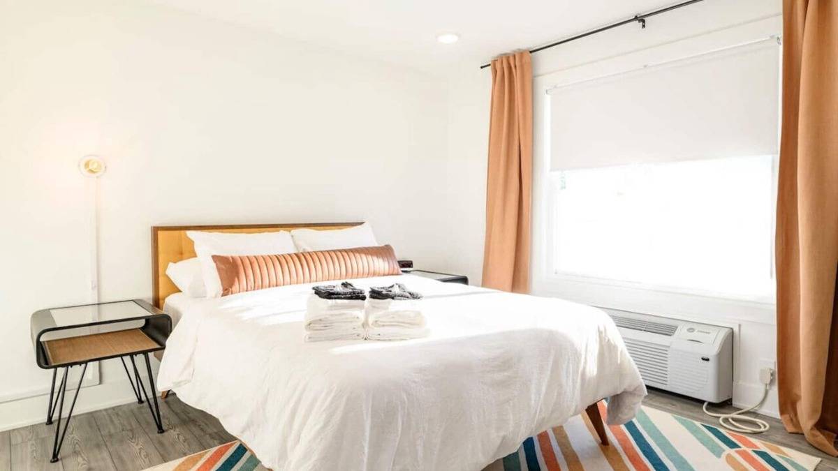 Diamond Hill Apartment | Modern 1-Bed Condo | OPEN POOL with City Access