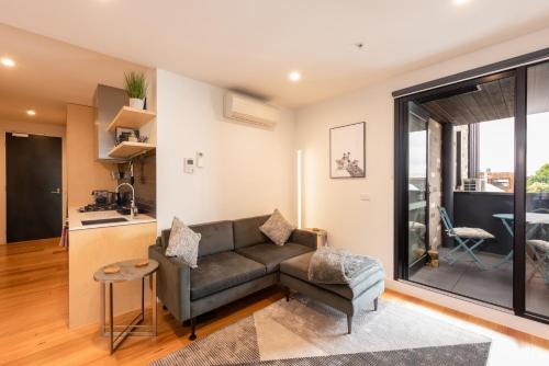 Brunswick East Apartment | Modern 1 Bedroom Apartment in Brunswick East near CBD