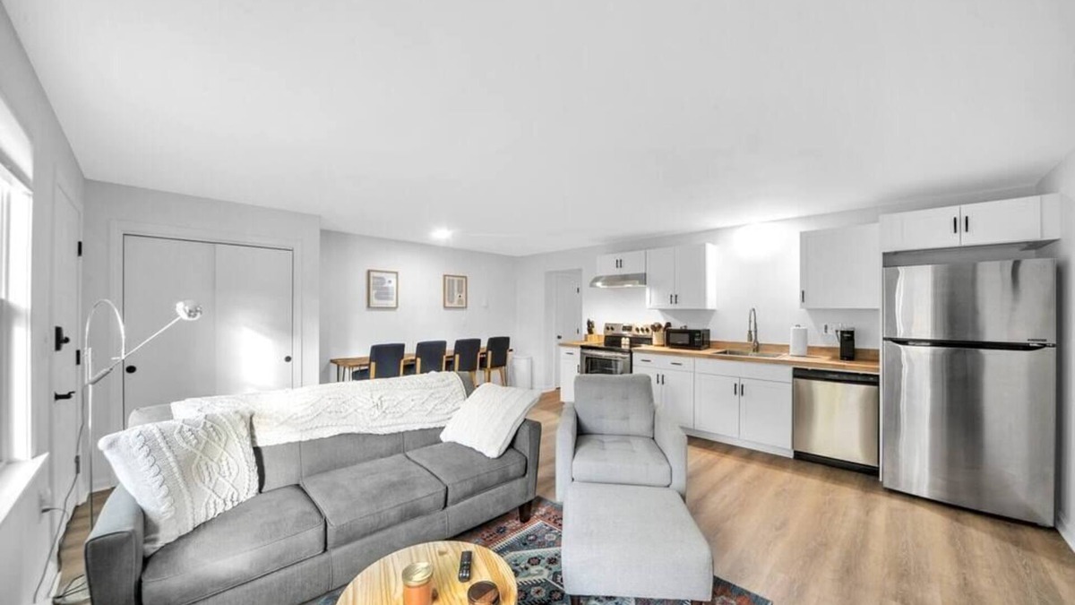 Augusta Apartment | Modern 1 bedroom in the heart of Augusta