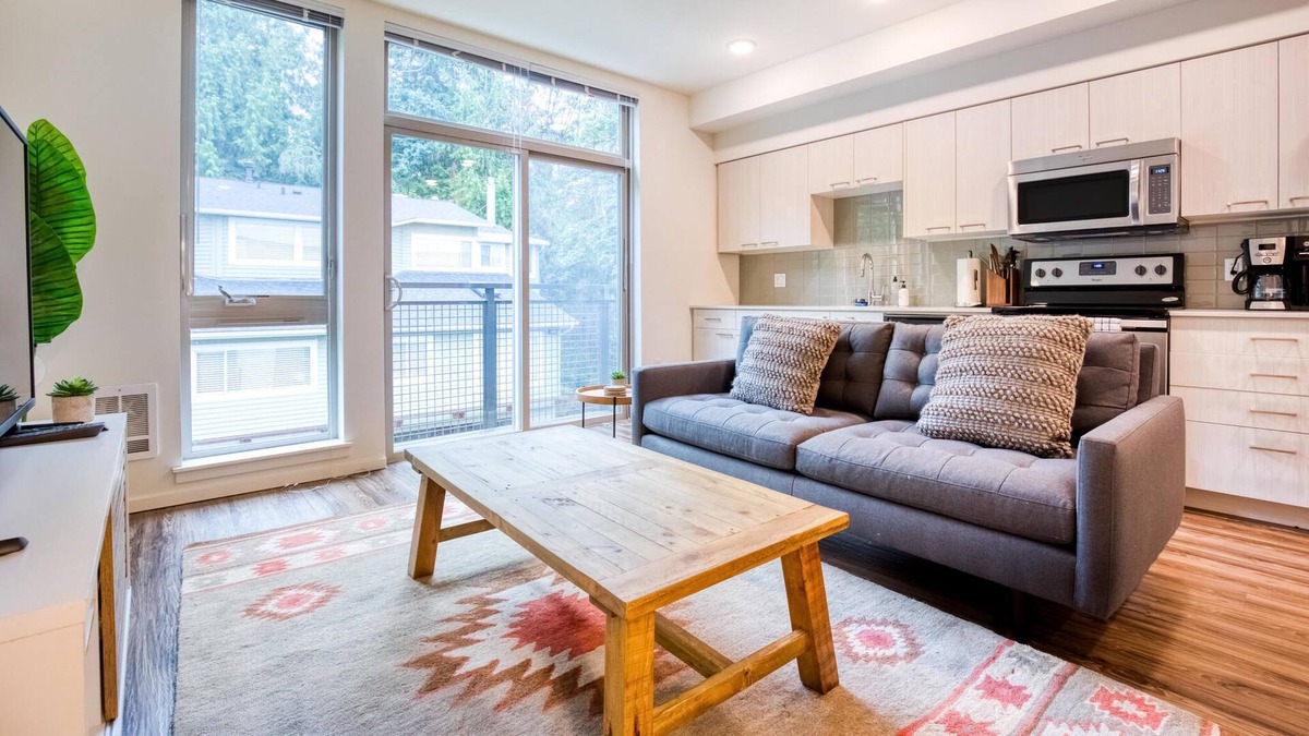 Mercer Island Apartment | Modern 1 Bedroom on Mercer Island