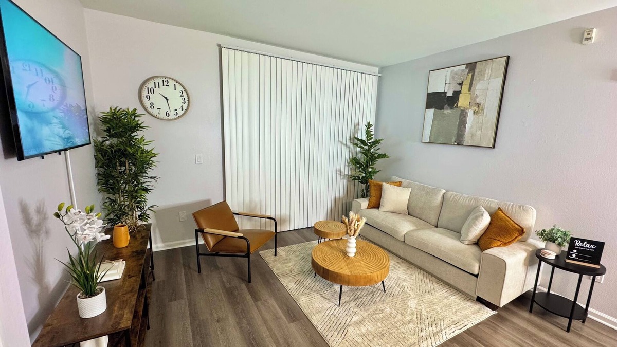 San Ramon Apartment | Modern 1-bedroom with WiFi, pool, fitness center, and comfort in San Ramon.