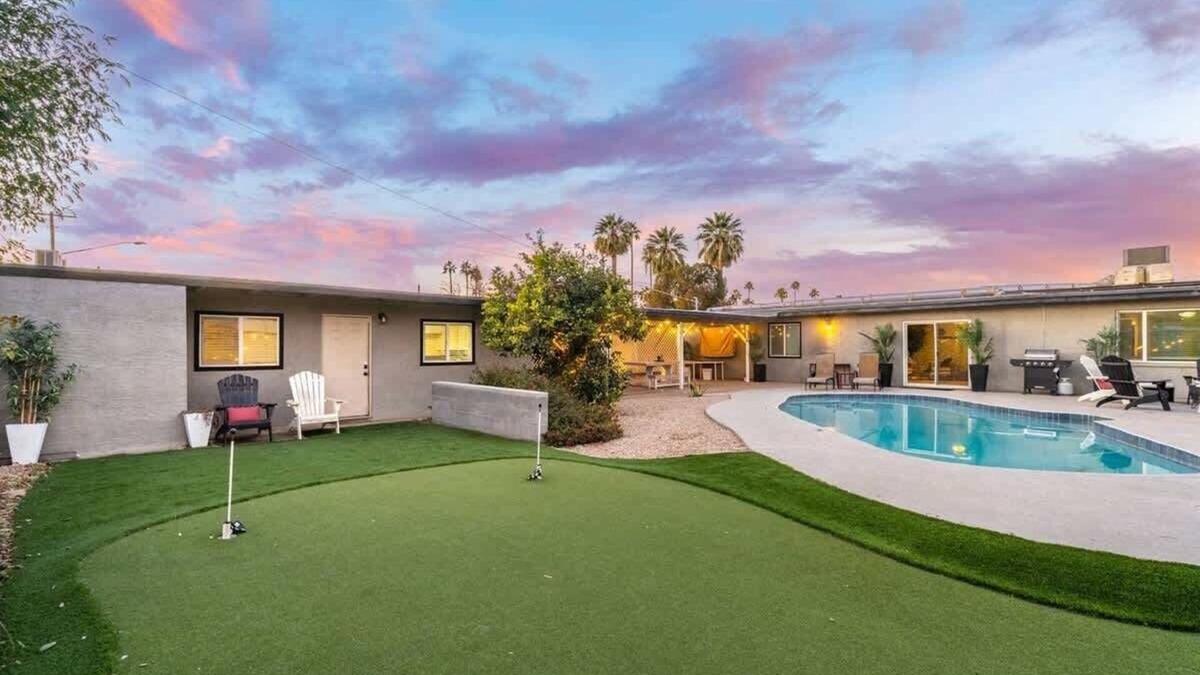 Camelback East House | Modern 1-BR House | Pool | Putting green | Central