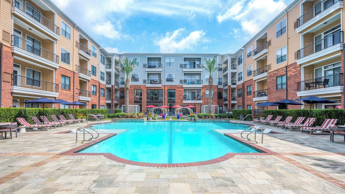 Brookhollow Apartment | Modern 1 BR In Houston near Galleria/Downtown