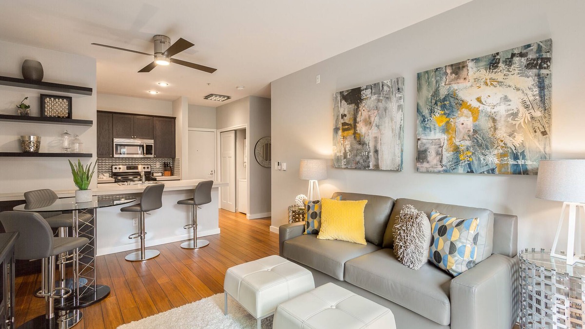 Belltown Condo | Modern 1 BR Quiet Condo in Seattle center, pool and fitness, FREE parking