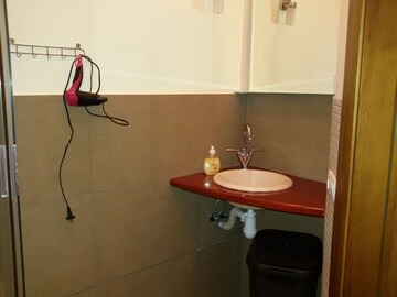 Verkhnie Misto Apartment | Modern 1-room apartment near Golden Gates