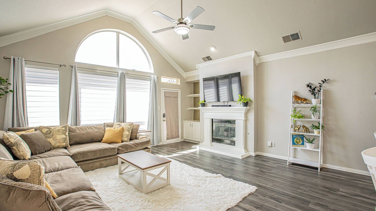 Valley Ranch House | Modern 1 story - Great Location - Pet Friendly