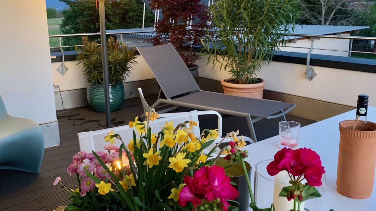 Bad Aibling Apartment | Modern 106 sqm luxury apartment with roof terrace and mountain views of the Alps