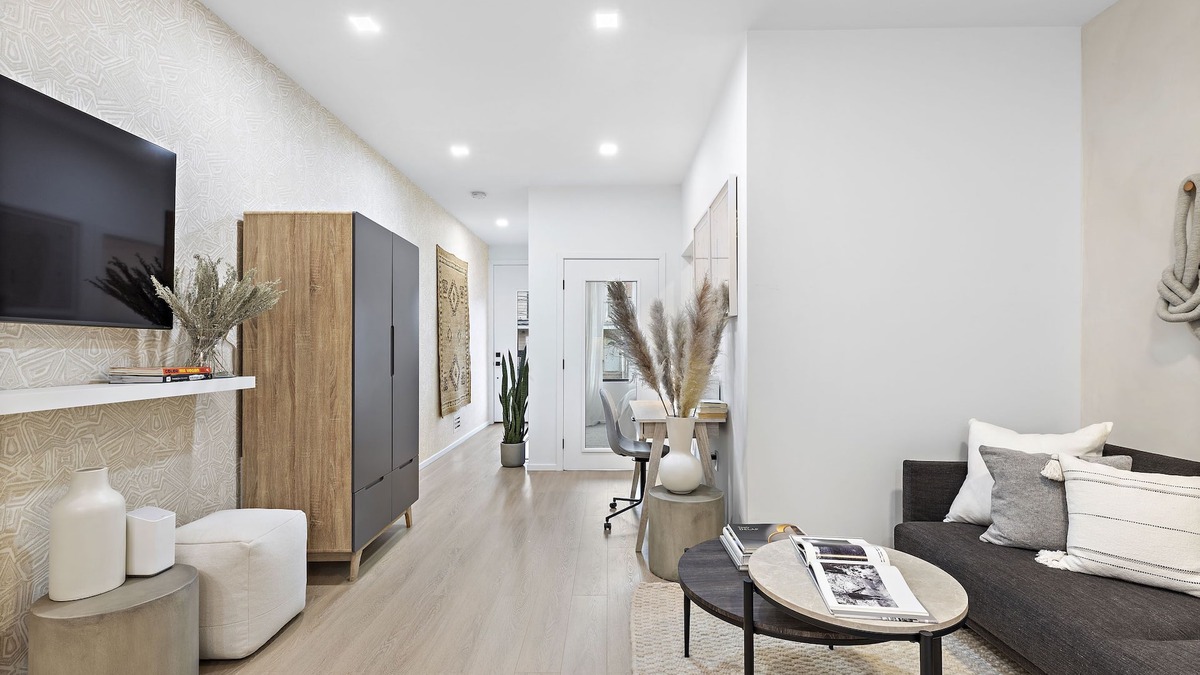 Communipaw Apartment | Modern 1Bd 1Ba Full Kitchen Private Exec. Suite · Jersey City ·20min to NYC!