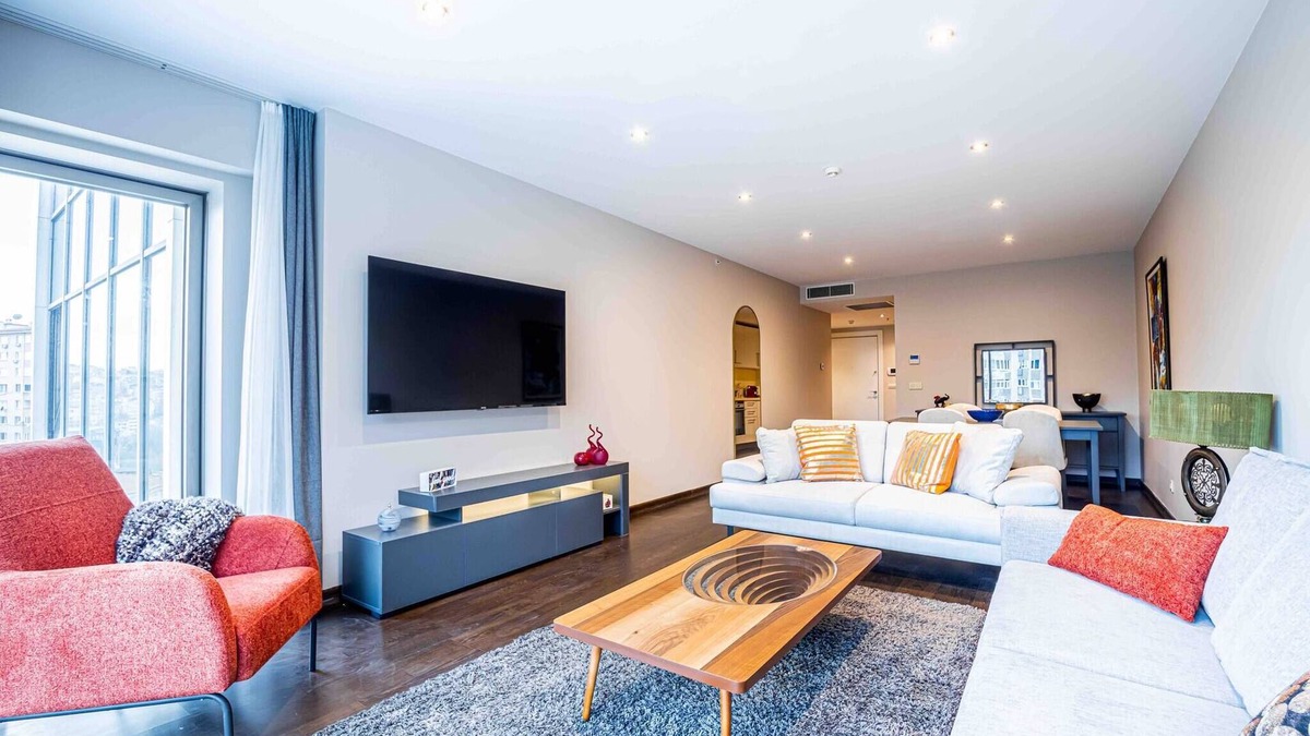Besiktas Apartment | Modern 1bdr Residence | With Pool, Gym & Parking