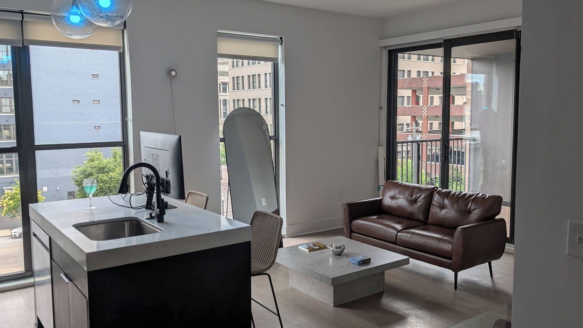 Over-the-Rhine Apartment | MODERN 1bedroom apartment in Cincinnati with WiFi, fitness room and a pool!