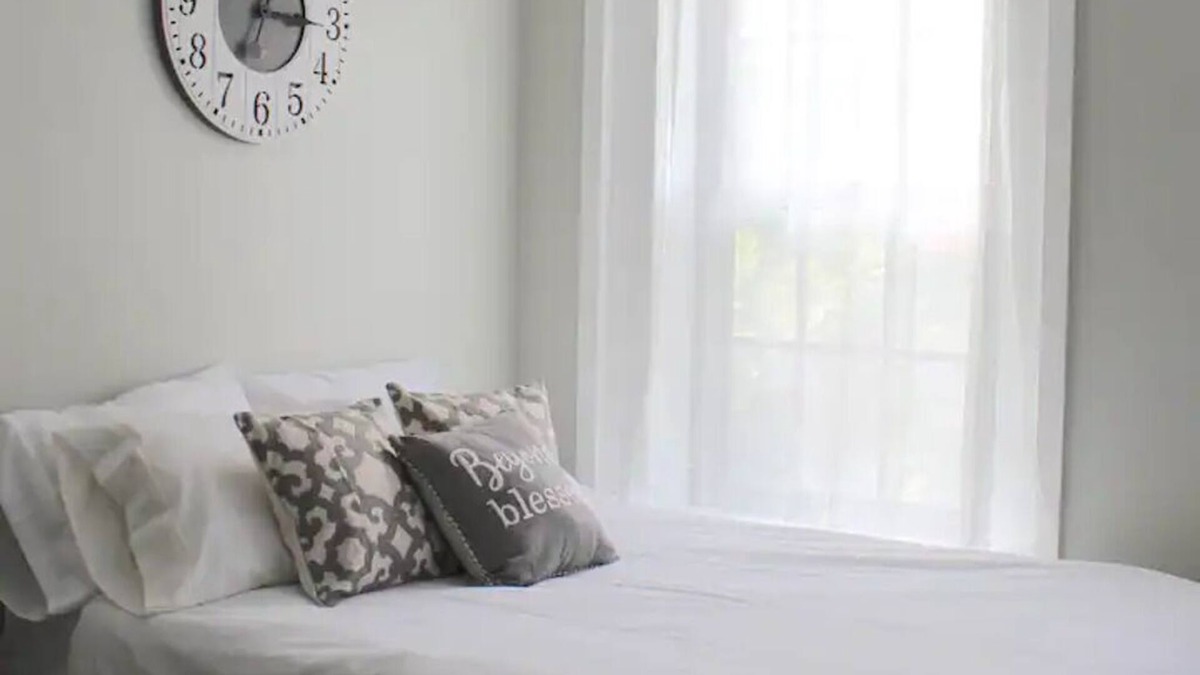 Albany Apartment | ★MODERN 1BR GREAT Location Downtown! W/D Parking!★