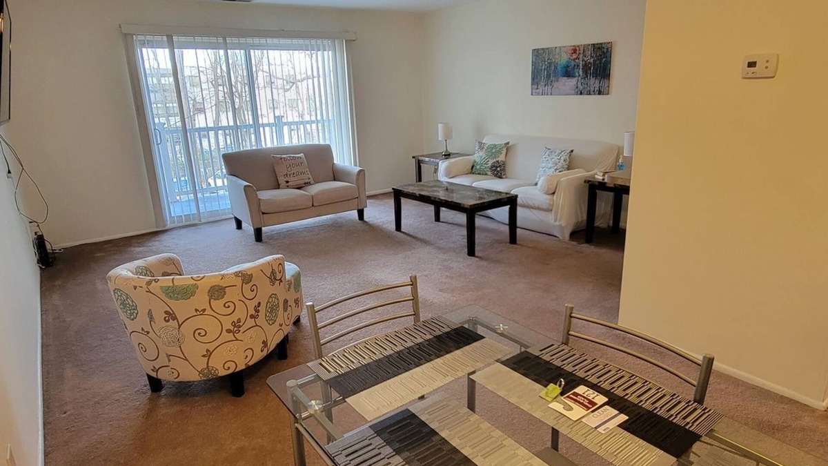 Elkins Park Apartment | Modern 1BR in Elkins Park Monthly Discount