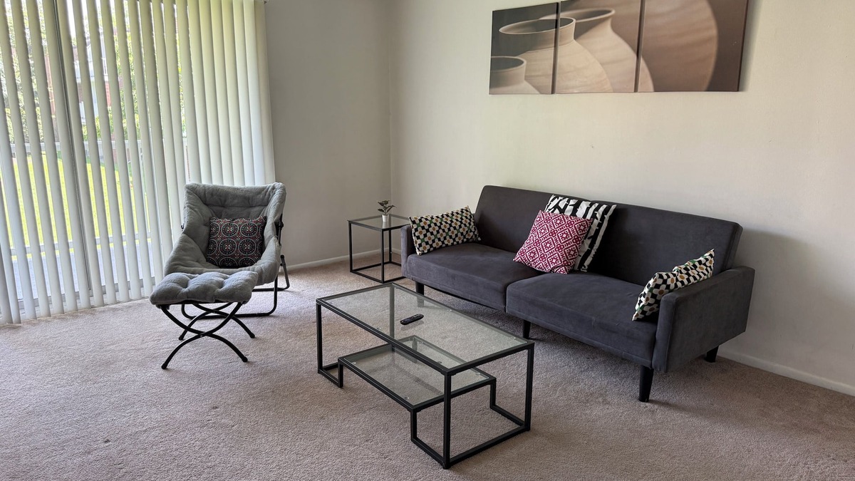 Elkins Park Apartment | Modern 1BR Retreat in Elkins Park Monthly Discount
