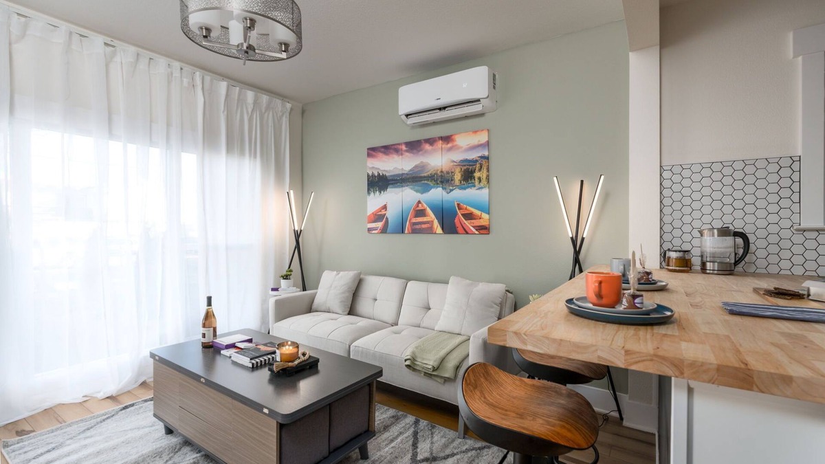 Reno/Tahoe Airport House | Modern 2 bed 1 bath next to Midtown with a lovely yard!