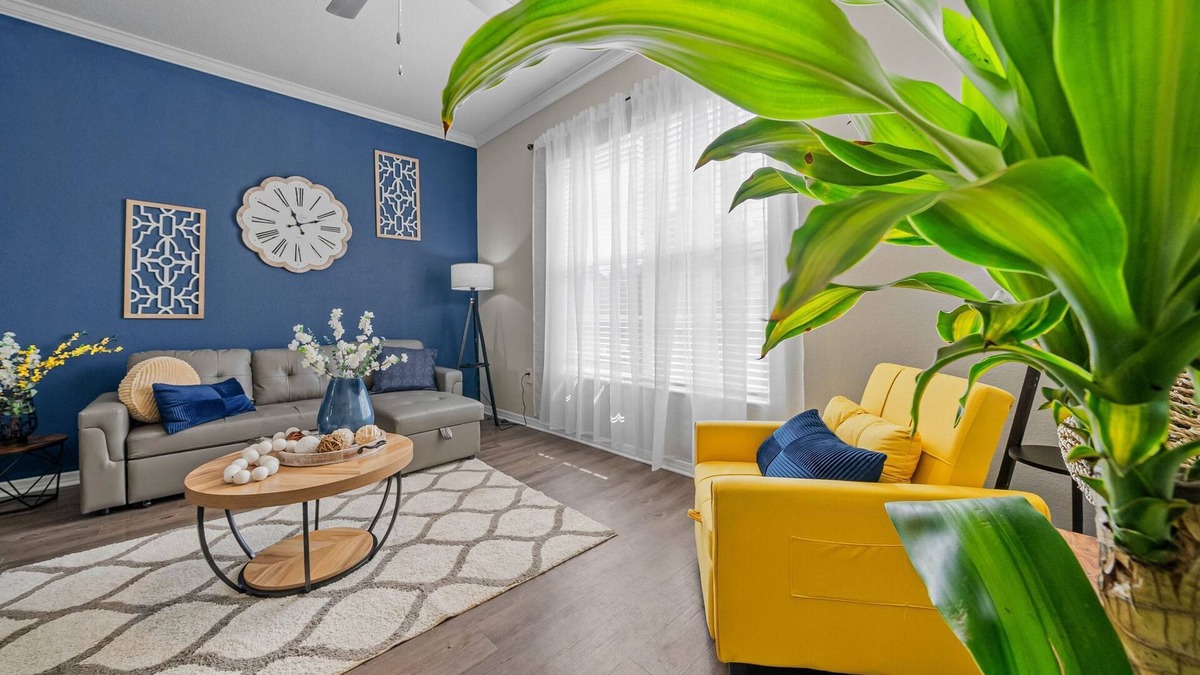 Westchase Apartment | Modern 2-Bed/2-Bath Tampa Apartment: Comfort Meets Convenience for Corporate Travelers