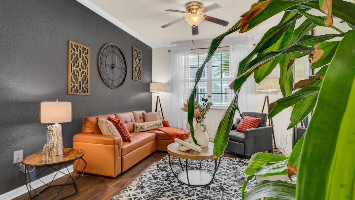 Westchase Apartment | Modern 2-Bed/2-Bath Tampa Apartment: Comfort Meets Convenience for Corporate Travelers