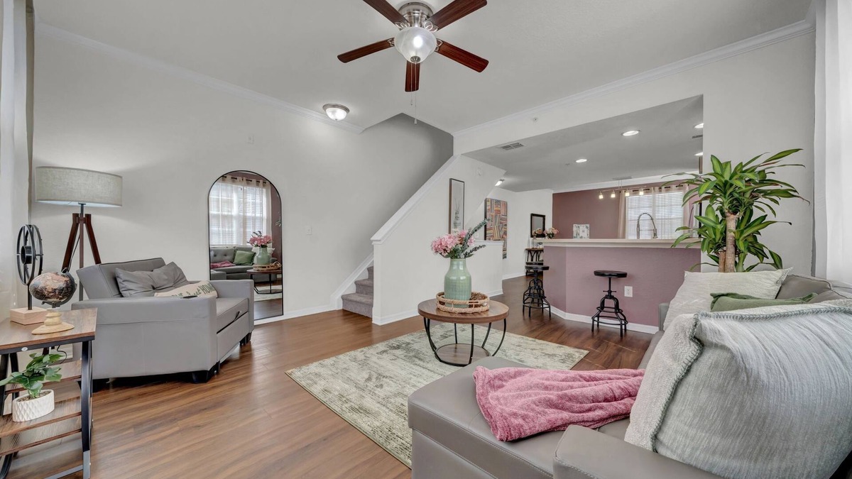 Westchase Apartment | Modern 2-Bed/2-Bath Tampa Apartment: Comfort Meets Convenience for Corporate Travelers