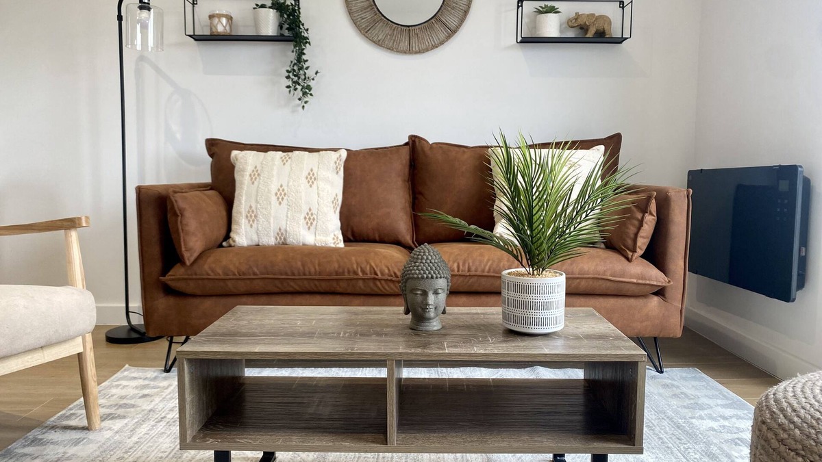 High Hazels Apartment | Modern 2 Bed Apartment/Free Parking/Near City/Self-Check In