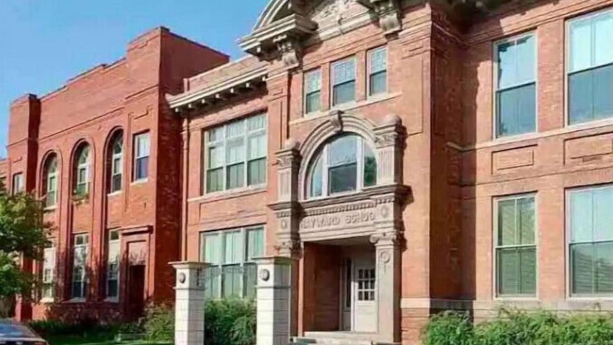 Lincoln Condo | Modern 2 Bed Condo Near Haymarket