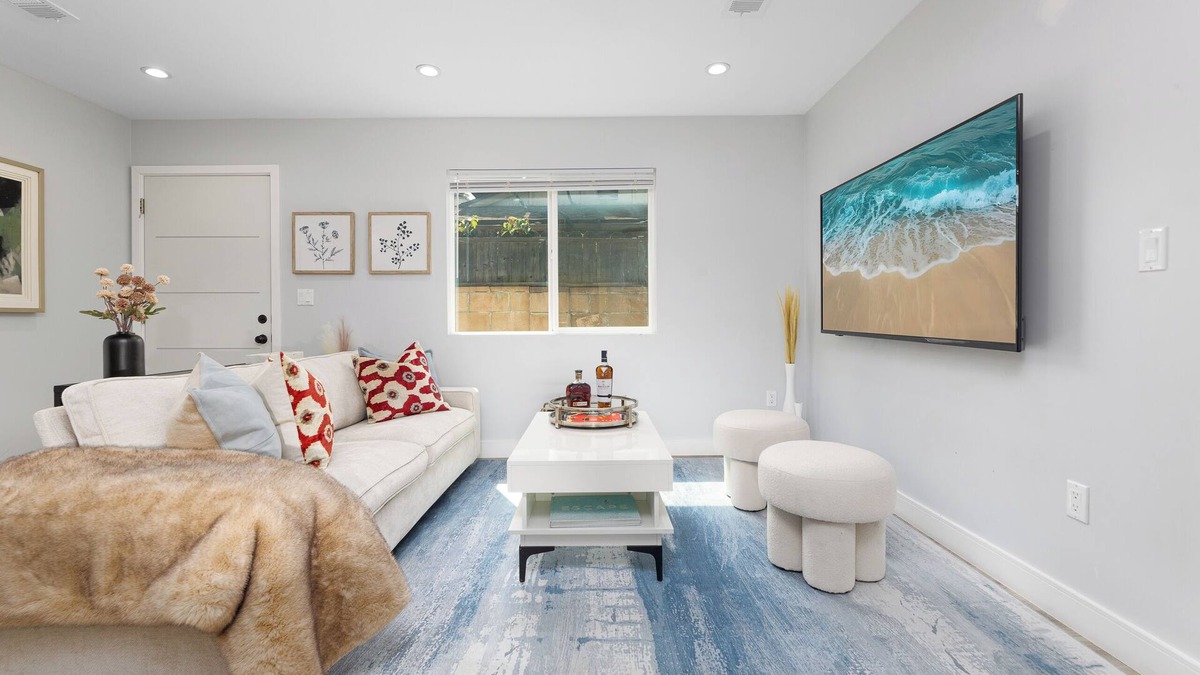 Mission Hills House | Modern 2-Bed Perfect for Extended Stays!