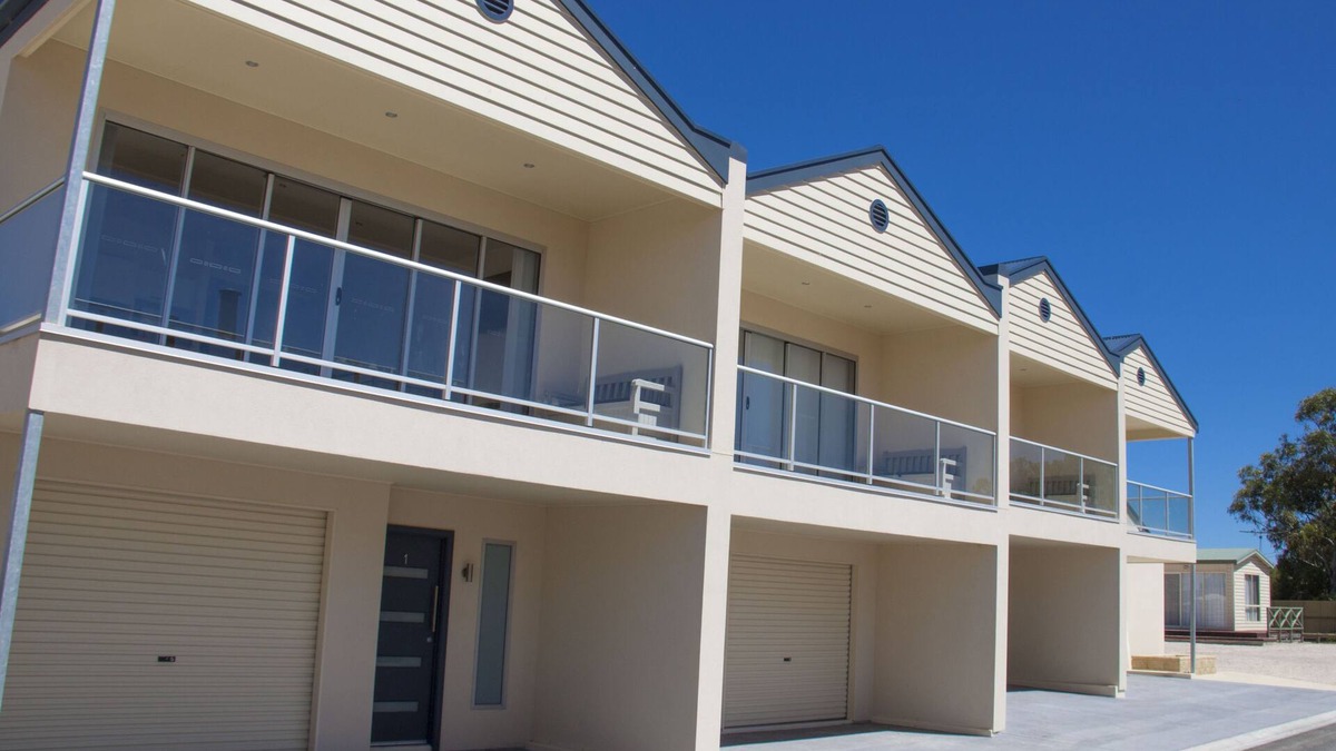 Port Vincent Apartment | Modern 2 Bedroom Apartment with Stunning Sea Views