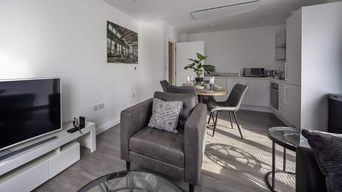 Willesborough Apartment | Modern 2 Bedroom Apartment in Ashford w Balcony
