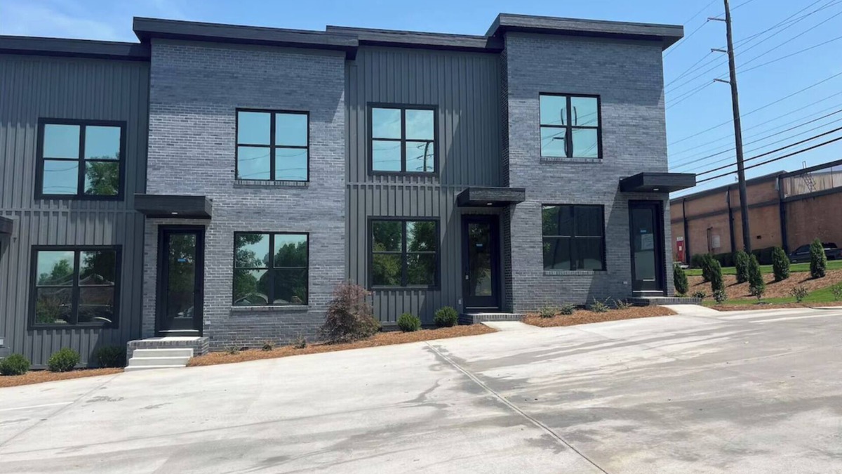 Dalton Condo | Modern 2 Bedroom Condo steps away from Downtown Dalton