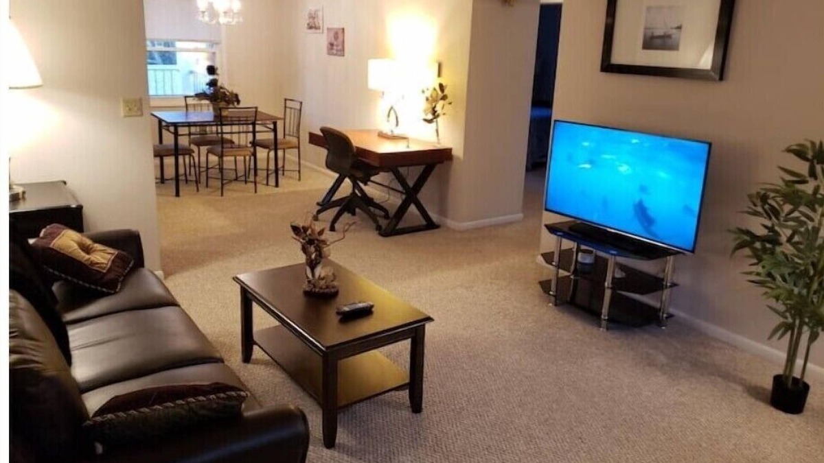 Stockton Apartment | Modern 2 Bedroom Condo With Park Views