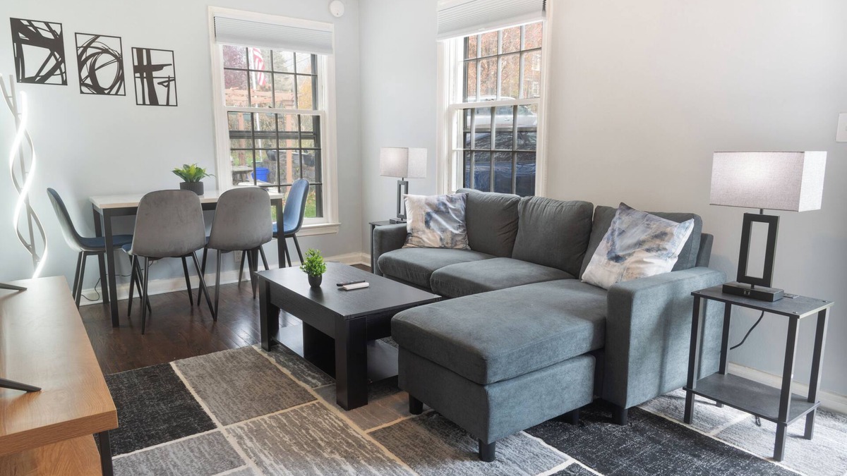 Binghamton House | Modern 2-bedroom house in Binghamton - Close to hospitals/university