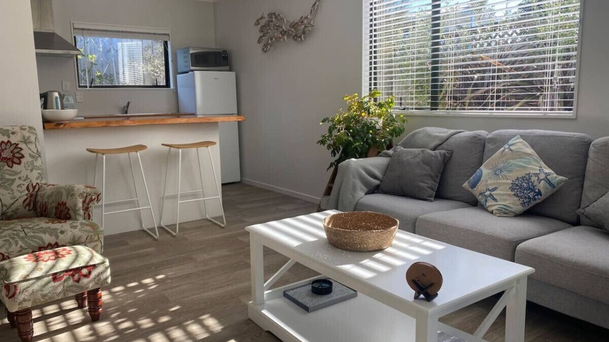 One Tree Point Apartment | Modern 2 Bedroom Apartment-One Tree Point