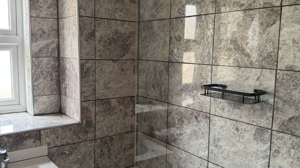 Glyndon Apartment | Modern 2 bedroom Terrace
