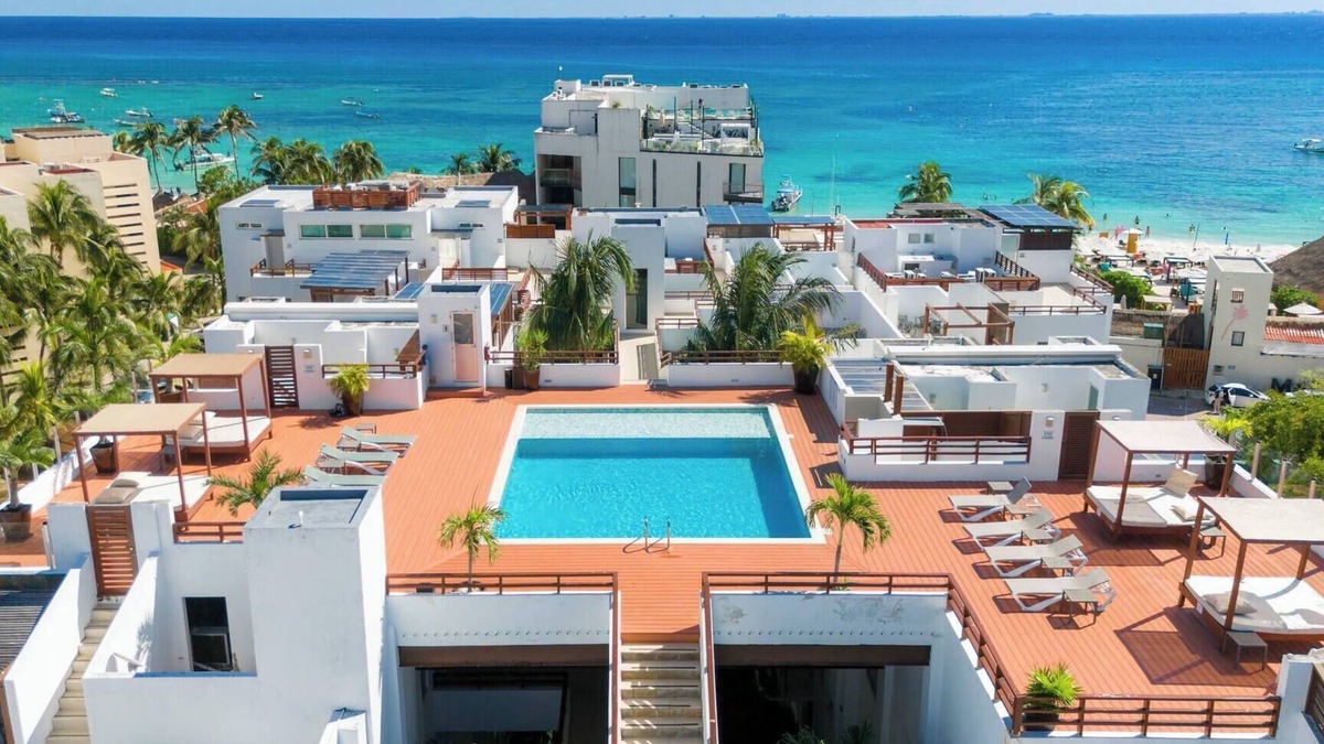 Zazil-ha Condo | Modern 2 BR Condo with Pool, Near to the Beach CDM