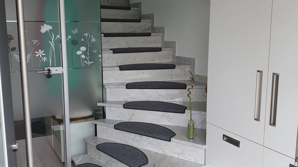 Troisdorf Apartment | "Modern 2-room apartment in Troisdorf, centrally located - perfect retreat!"