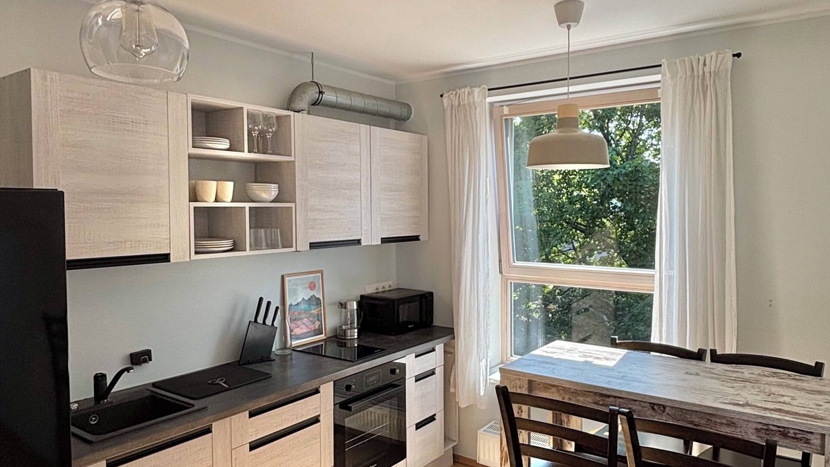 Pelgulinn Apartment | Modern 2-Room Apt by Telliskivi & Old Town + Free Private Parking