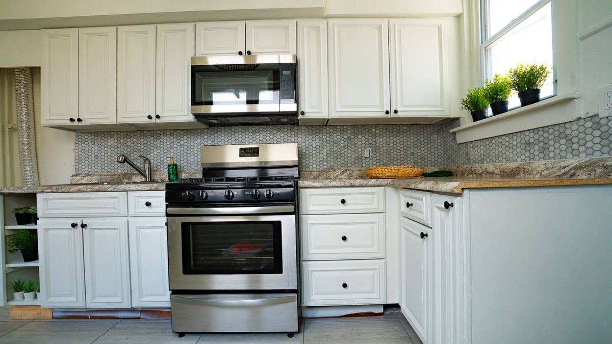 Atlantic City Cottage | Modern 2BD/1BA Cottage, Steps from Beach+Caesars