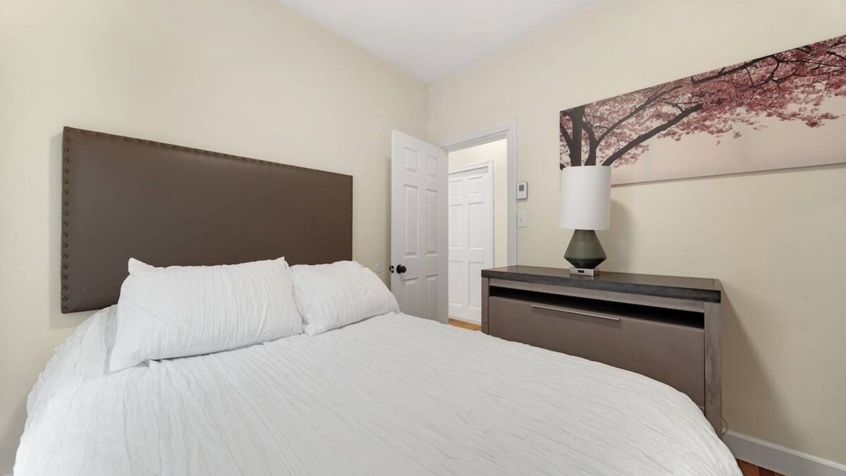 Dorchester Apartment | Modern 2BR/1BA Apt in the Heart of Boston