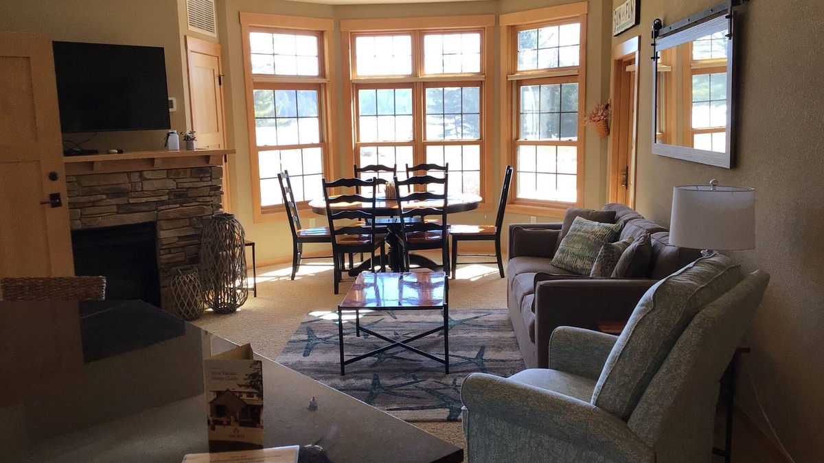 Three Lakes Condo | Modern 2BR/2BA Condo at Northernaire Resort – Steps from the Lake & Trails!