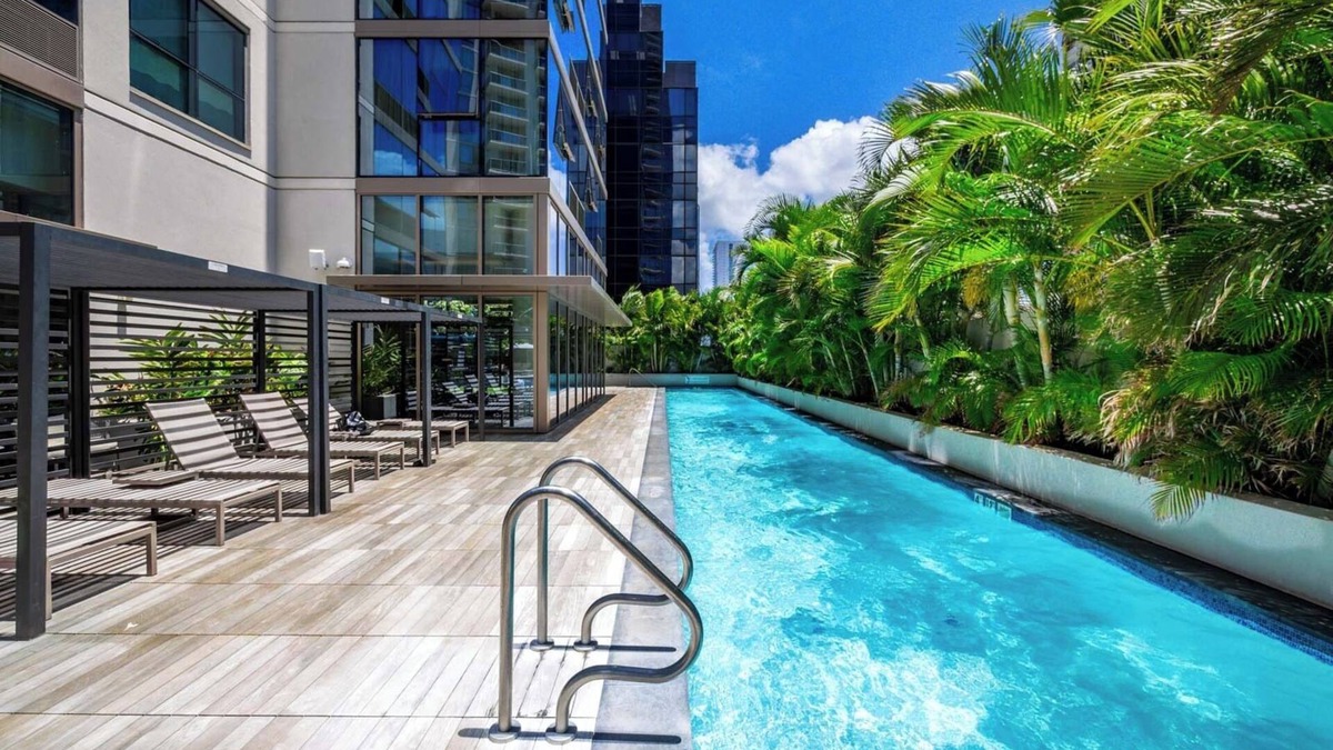 Ala Moana Condo | Modern 2BR at Sky Ala Moana – City & Mtn Views