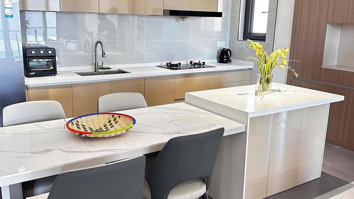 Masaki Apartment | Modern 2BR Condo with Gym & AC in Upscale Masaki