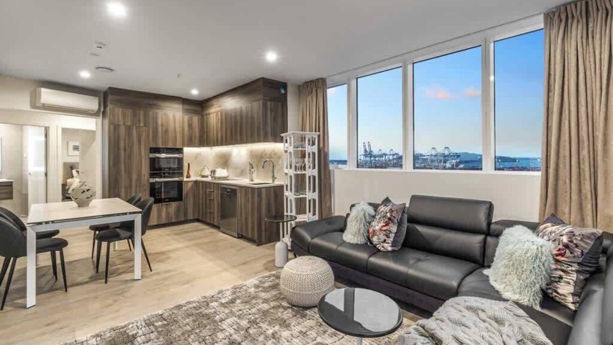 Parnell Apartment | Modern 2BR Penthouse for Families by Zodiak Stays